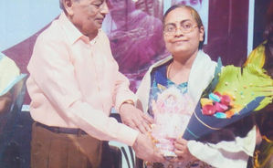Dr. Kavita being felicitated at  Kolhapur-2015