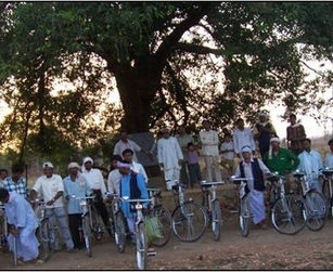 TwoHundredbicycles_were_distributed_to_the_needy_poor_tribal_with_the_help_from_‘Mumbai_Group_of_Fri